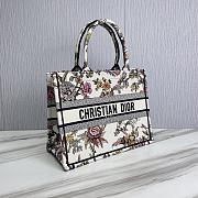 Medium Dior Book Tote White Multicolor Dior Jardin Botanique Embroidery Size 36x27.5x16.5 cm - 3