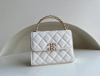Chanel Clutch With Chain AP3237 White Size 11.5×14.5×5.5 cm