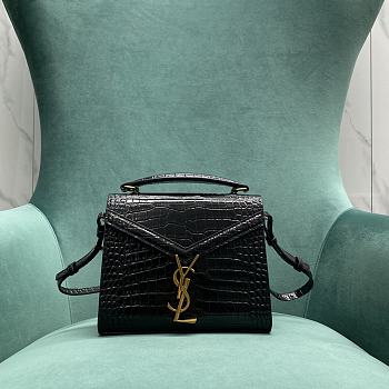 YSL Cassandra Mini Top Handle Bag In Crocodile-Embossed Shiny Leather Black Size 20x16x7,5 cm