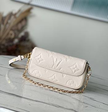 Louis Vuitton Wallet On Chain Ivy M82210 Size 23.5x12x4.3 cm