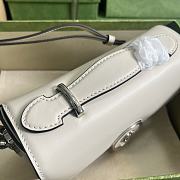 Gucci Petite GG Mini Shoulder Bag White Size 21x10x5 cm - 4