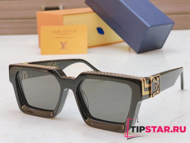 Louis Vuitton Sunglasses - 1