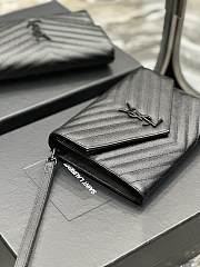 Cassandre Matelassé Flap Pouch In Grain De Poudre Embossed Leather Noir Size 21x16x3 cm - 4