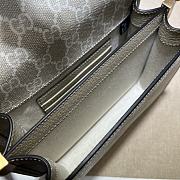 Gucci Mini Shoulder Bag With Interlocking G Beige and white Size 20×17×8cm - 4