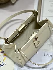 Small Dior Key Bag Dusty Ivory Box Calfskin Size 22x12.5x12 cm - 4