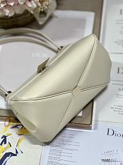 Small Dior Key Bag Dusty Ivory Box Calfskin Size 22x12.5x12 cm - 5