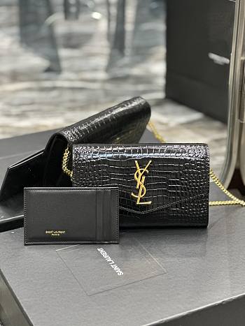 YSL Uptown Chain Wallet In Crocodile-Embossed Shiny Leather Black & Gold Size 19x12x3 CM