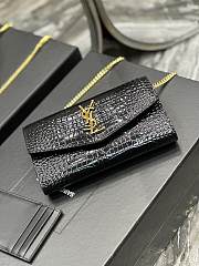 YSL Uptown Chain Wallet In Crocodile-Embossed Shiny Leather Black & Gold Size 19x12x3 CM - 3