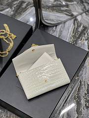 YSL Uptown Chain Wallet In Crocodile-Embossed Shiny Leather White Size 19x12x3 CM - 4