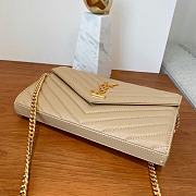 YSL Cassandre Matelassé Chain Wallet In Grain De Poudre Embossed Leather Beige Size 22,5x14x4 cm - 3