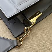 Gucci GG Matelassé Small Bag Gray Size 26x17.5x8 cm - 2
