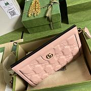 Gucci GG Matelassé Small Bag Light Pink Size 26x17.5x8 cm - 3