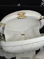 Chanel Clutch With Chain AP3252 White Size 8.5 × 12 × 6 cm - 5