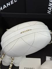 Chanel Clutch With Chain AP3252 White Size 8.5 × 12 × 6 cm - 4