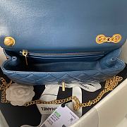 Chanel Casual Style Street Style Chain Dark Blue Leather Size 14.5x23.5x7 cm - 3