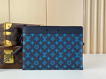 Louis Vuitton Pochette To-Go M82321 Size 30 x 21.5 x 1 cm