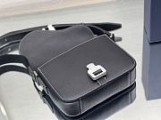 Dior Essentials Mini Saddle Bag With Strap Black Grained Calfskin Size 23 x 18 x 6 cm - 5