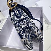 Dior Saddle Bag Blue Toile de Jouy Embroidery Size 25.5 x 20 x 6.5 cm - 2