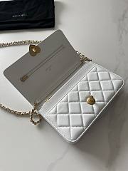 Chanel Wallet On Chain White AP3285 Size 12.3 × 19.2 × 3.5 cm  - 2