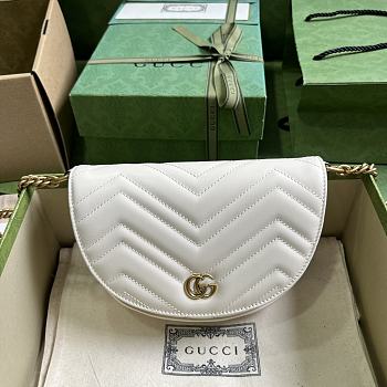 Gucci GG Marmont Matelassé Chain Mini Bag White Size 20x14.5x4 cm