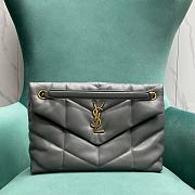YSL Puffer Medium Chain Bag In Quilted Lambskin Gray Size 35 X 23 X 13,5 CM - 1