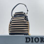 Dior Medium C'Est Bag Natural and Denim Blue Marinière Raffia Size 24 x 10 x 24.5 cm - 2