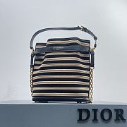 Dior Medium C'Est Bag Natural and Denim Blue Marinière Raffia Size 24 x 10 x 24.5 cm - 4