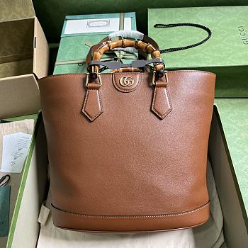 Gucci Diana Medium Tote Bag 750394 Brown Size 31x27x15cm