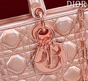 Dior Medium Or Lady D-Joy Bag Pink Iridescent And Metallic Cannage Lambskin Size 26 x 13.5 x 5 cm - 3