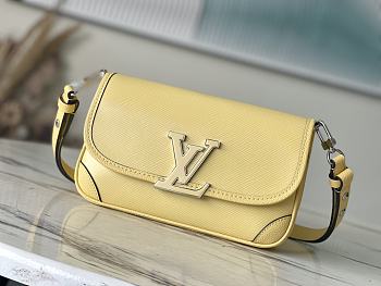 Louis Vuitton Buci M22618 Yellow Size 24.5 x 15.5 x 9 cm