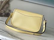 Louis Vuitton Buci M22618 Yellow Size 24.5 x 15.5 x 9 cm - 2