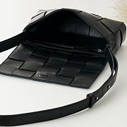 Bottega Veneta Cassette Black Size 15x23x5.5 cm - 5