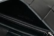 Bottega Veneta Cassette Black Size 15x23x5.5 cm - 2