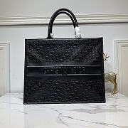 Large Dior Book Tote Black Dior Oblique Embossed Calfskin Size 42 x 35 x 18.5 cm - 1