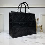 Large Dior Book Tote Black Dior Oblique Embossed Calfskin Size 42 x 35 x 18.5 cm - 2