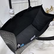 Large Dior Book Tote Black Dior Oblique Embossed Calfskin Size 42 x 35 x 18.5 cm - 5