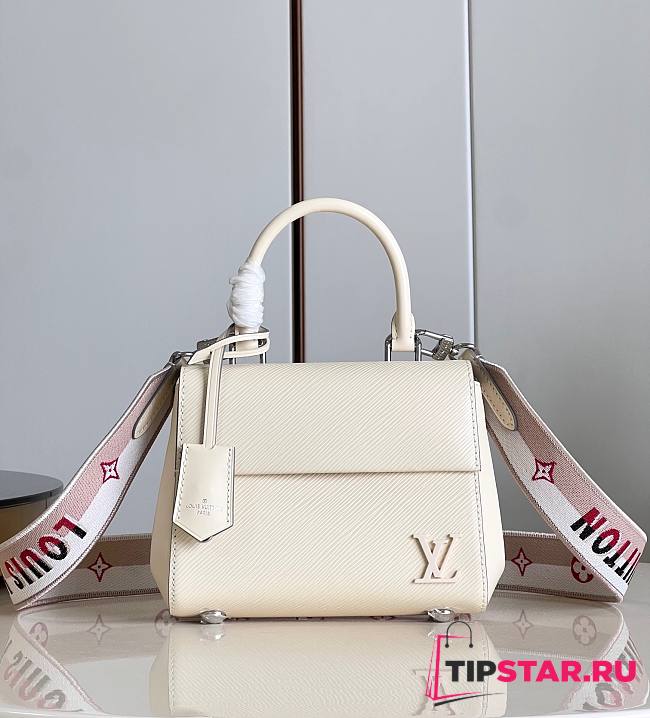 Louis Vuitton Cluny Mini Bag M58928 White Size 20 x 16 x 7.5 cm - 1