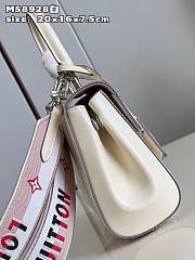 Louis Vuitton Cluny Mini Bag M58928 White Size 20 x 16 x 7.5 cm - 4