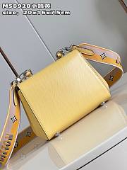 Louis Vuitton Cluny Mini Bag M22617 Yellow Size 20 x 16 x 7.5 cm - 3