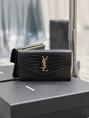 YSL Uptown Large Wallet In Crocodile Embossed Shiny Leather Noir Size 21,5 X 12 X 2,5 CM