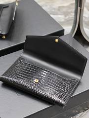 YSL Uptown Large Wallet In Crocodile Embossed Shiny Leather Noir Size 21,5 X 12 X 2,5 CM - 3