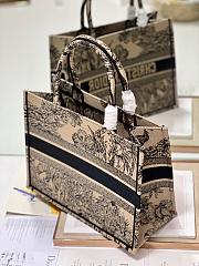 Dior Medium Book Tote Beige Multicolor Toile de Jouy Voyage Embroidery Size 36 x 27.5 x 16.5 cm - 5