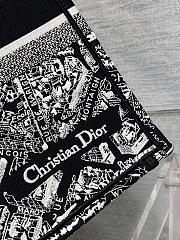 Dior Large Book Tote Black and White Plan de Paris Embroidery Size 42 x 35 x 18.5 cm - 5
