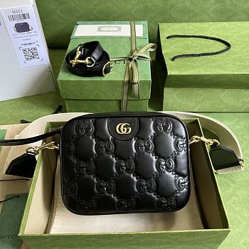 Gucci GG Matelassé Small Bag Black Size 21.5x 17x 7.5 cm