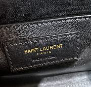 YSL Manhattan Small Shoulder Bag In Crocodile-Embossed Leather Dark Caramel Size 24 X 17,5 X 6 CM - 3