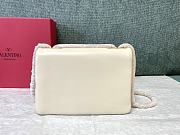 Valentino One Stud Nappa Bag With Chain Ivory Size 19*14*11cm - 2