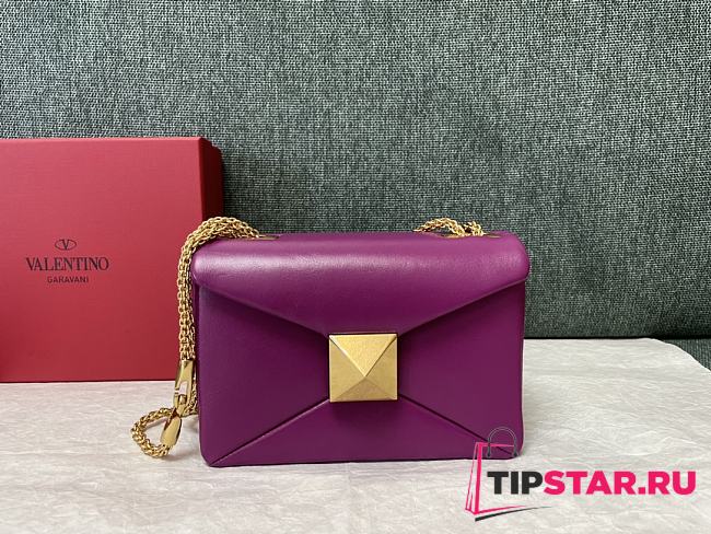 Valentino One Stud Nappa Bag With Chain Purple Size 19*14*11cm - 1