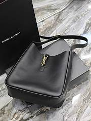 YSL  Large Le 5 À 7 Supple In Smooth Leather Black Size 30x31x13cm - 4