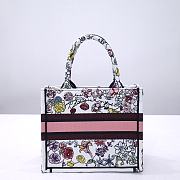 Dior Small Book Tote White Multicolor Florilegio Embroidery Size 26.5 x 21 x 14 cm - 3