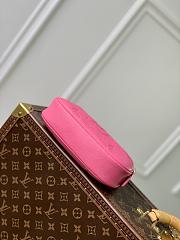 Louis Vuitton Mini Moon Rose Lolipop M82487 Size 20.5 x 11 x 5 cm - 5